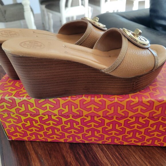 Tory Burch wedge sandals - Picture 5 of 8